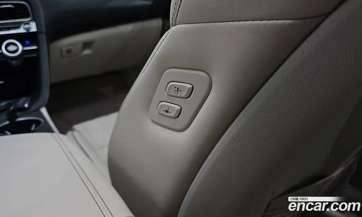 Genesis G70 2020 2.0 автомат (гидро), фото 32