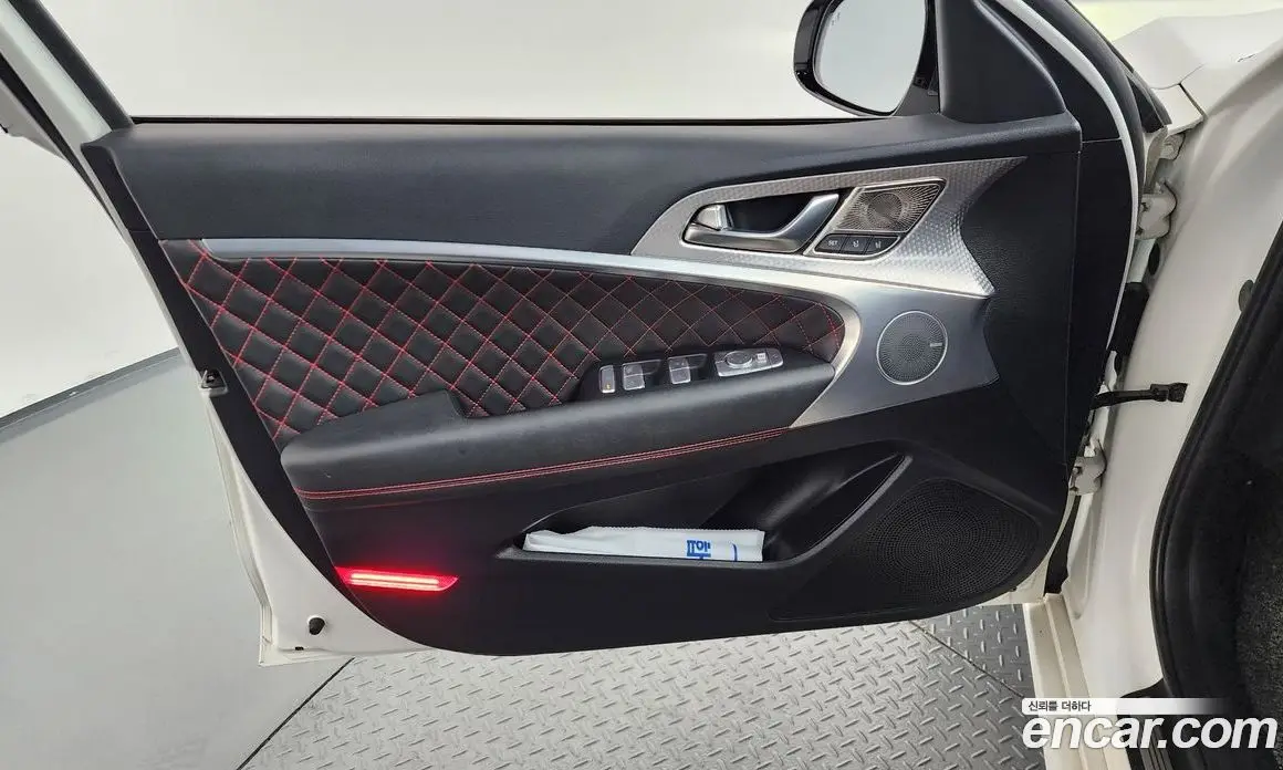Genesis G70 2021 3.3 автомат (гидро), фото 14