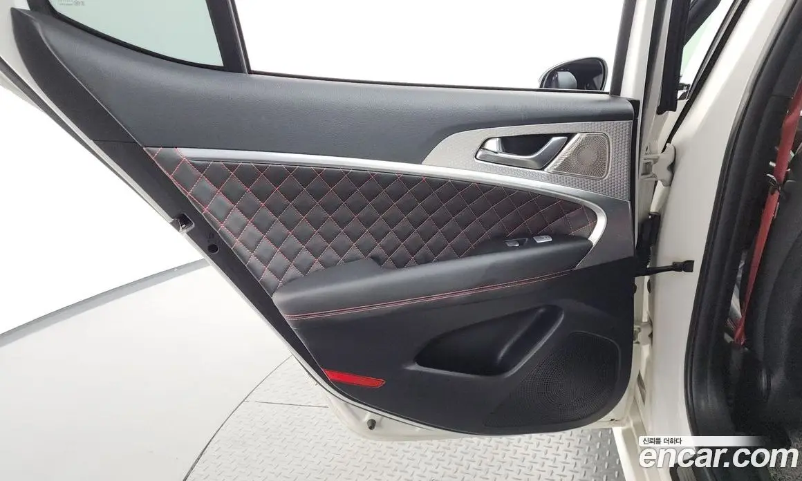 Genesis G70 2021 3.3 автомат (гидро), фото 15