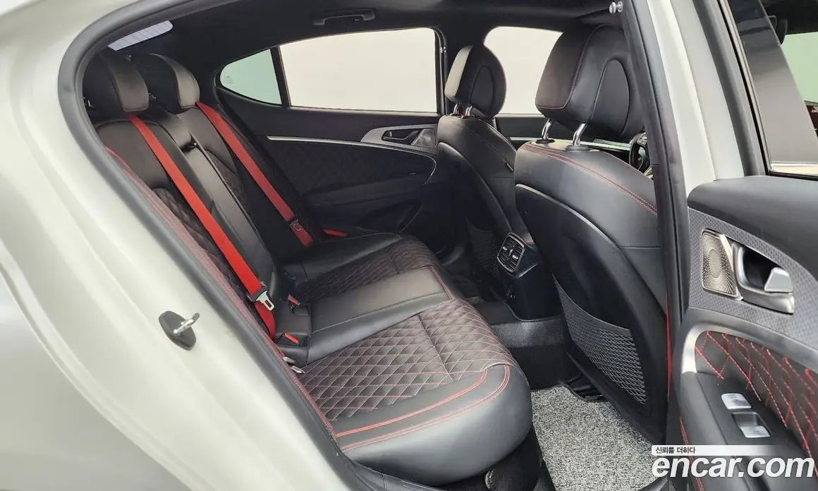 Genesis G70 2021 3.3 автомат (гидро), фото 17