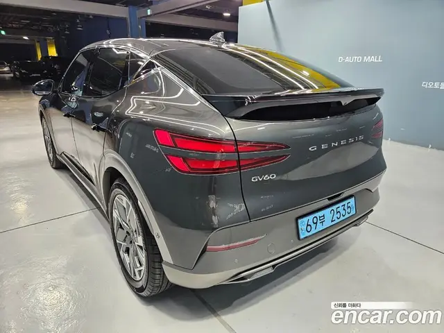 Genesis GV60 2024 0.1 автомат (гидро), миниатюра 4