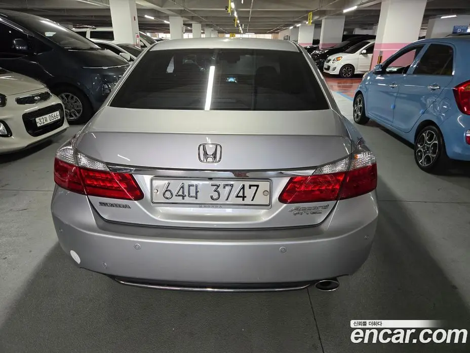 Honda Accord 2013 2.4 автомат (гидро), фото 4 Honda Accord 2013 2.4 автомат (гидро), фото 4