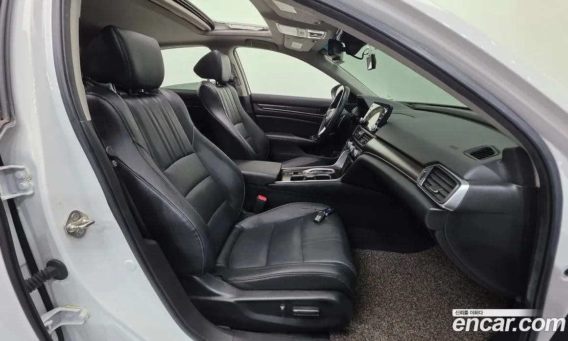 Honda Accord 2019 2.0 автомат (гидро), фото 13 Honda Accord 2019 2.0 автомат (гидро), фото 13
