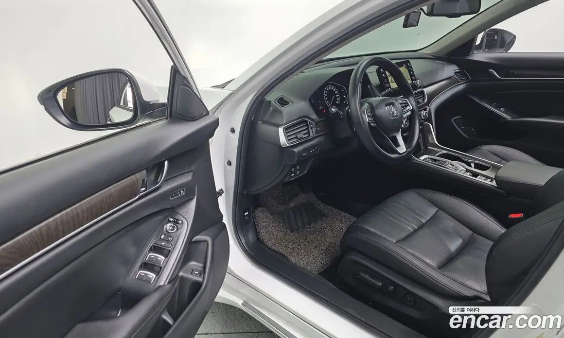 Honda Accord 2019 2.0 автомат (гидро), фото 19 Honda Accord 2019 2.0 автомат (гидро), фото 19