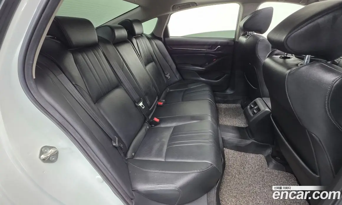 Honda Accord 2019 2.0 автомат (гидро), фото 32 Honda Accord 2019 2.0 автомат (гидро), фото 32