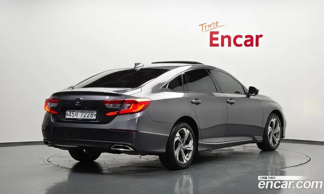 Honda Accord 2019 1.5 автомат (гидро), миниатюра 2