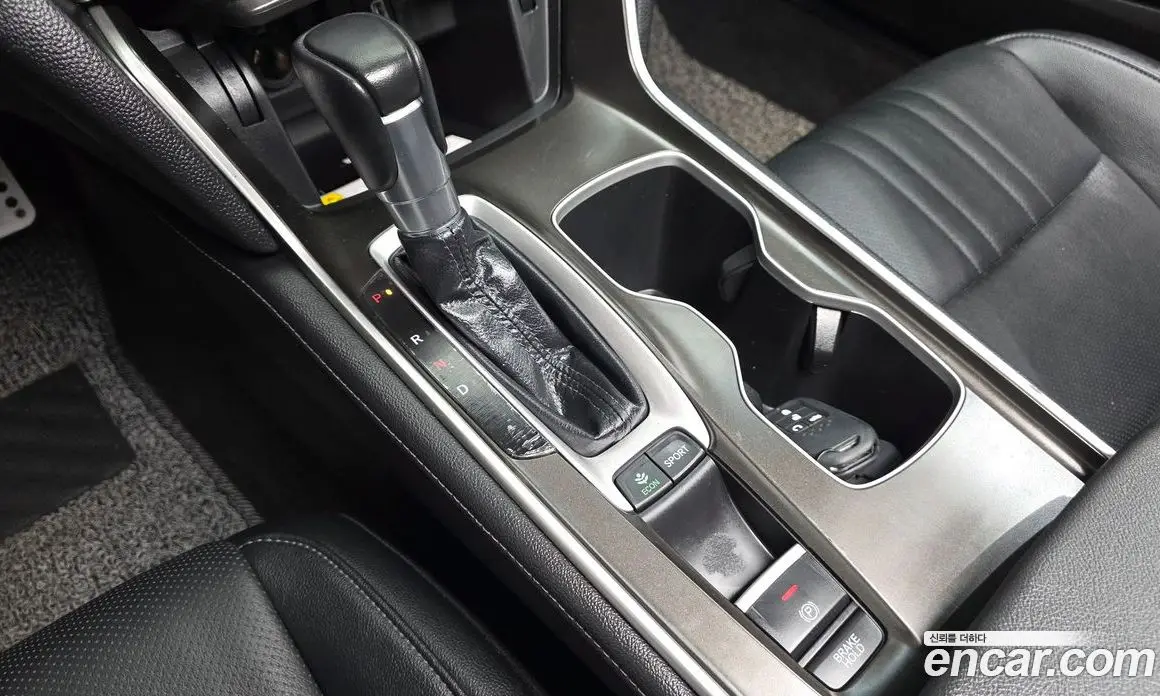 Honda Accord 2019 1.5 автомат (гидро), фото 12