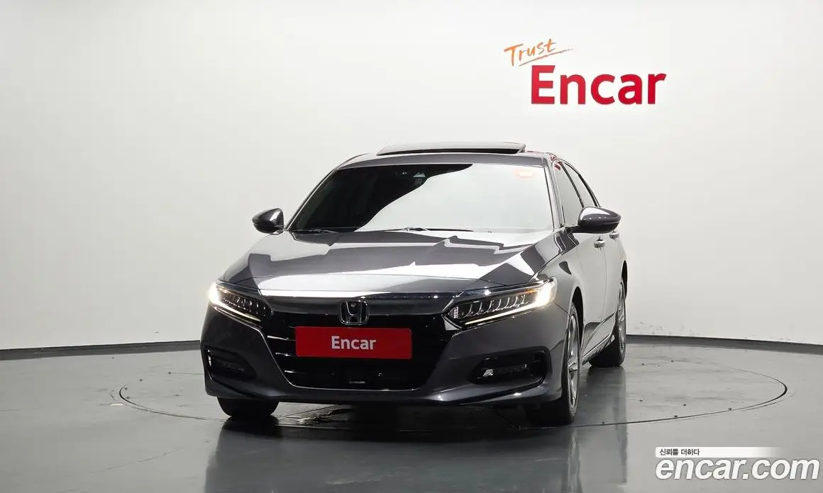 Honda Accord 2019 1.5 автомат (гидро), фото 3