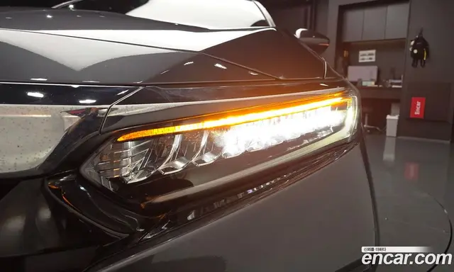 Honda Accord 2019 1.5 автомат (гидро), миниатюра 8