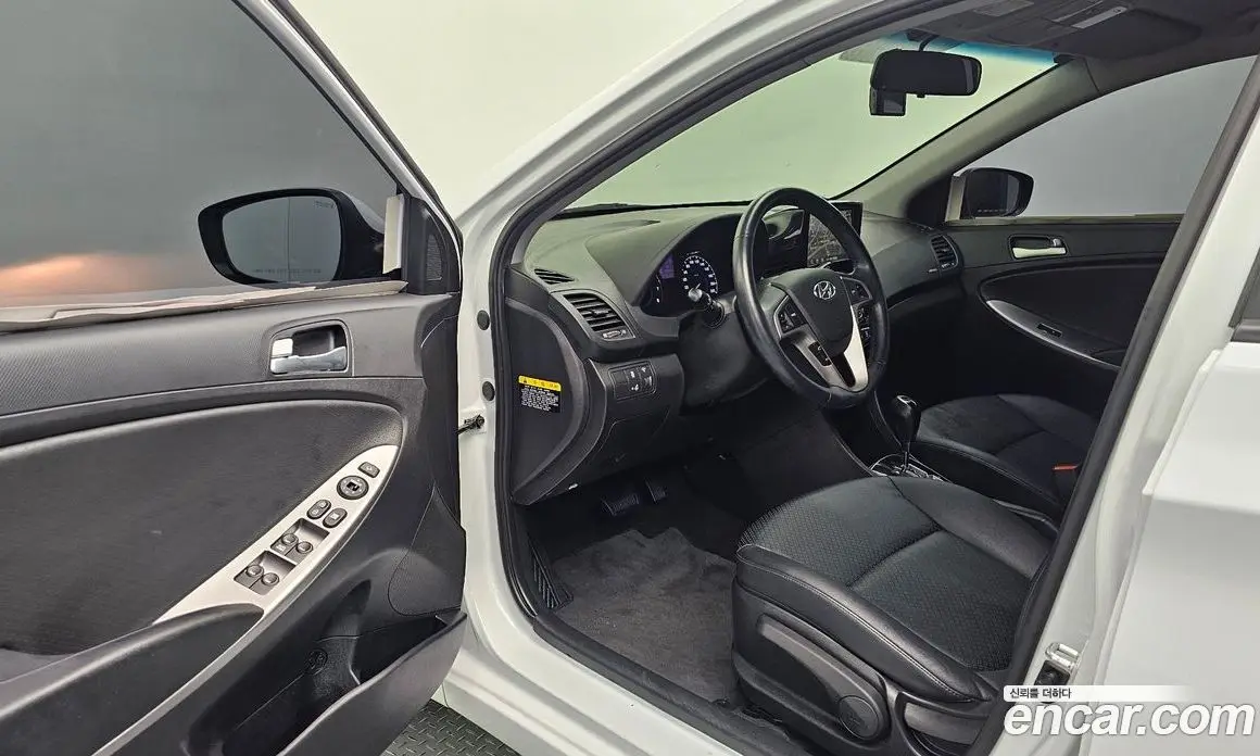 Hyundai Accent 2018 1.4 автомат (гидро), фото 13
