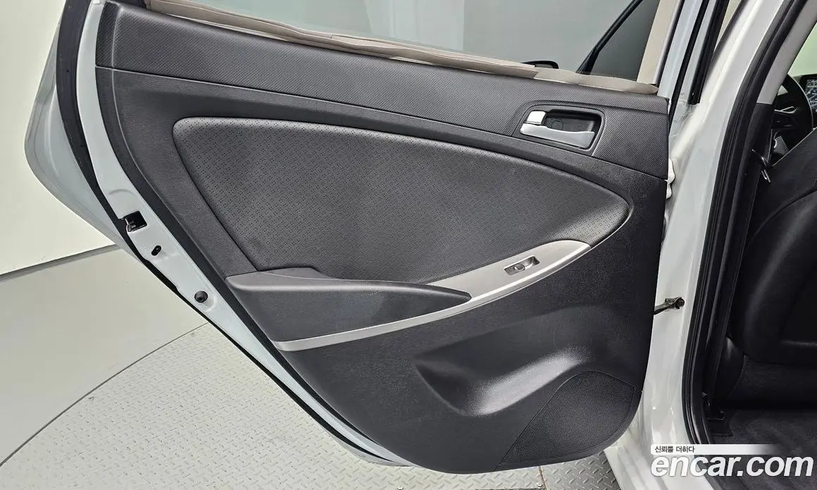 Hyundai Accent 2018 1.4 автомат (гидро), фото 15
