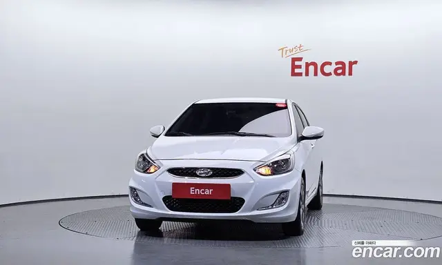 Hyundai Accent 2018 1.4 автомат (гидро), миниатюра 3