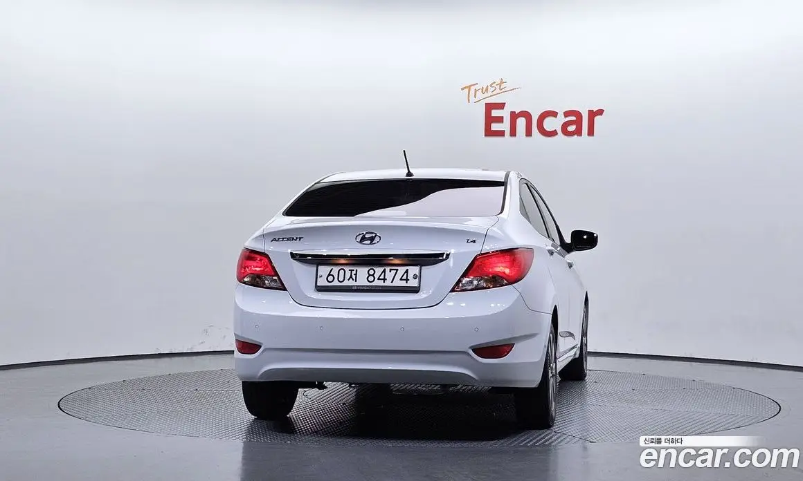 Hyundai Accent 2018 1.4 автомат (гидро), фото 4