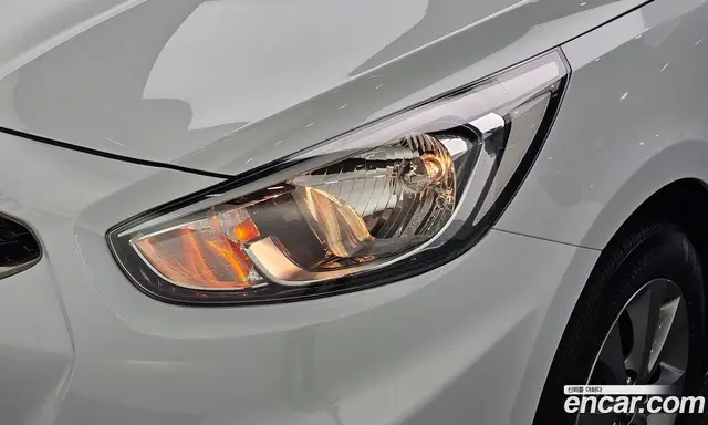 Hyundai Accent 2018 1.4 автомат (гидро), миниатюра 8
