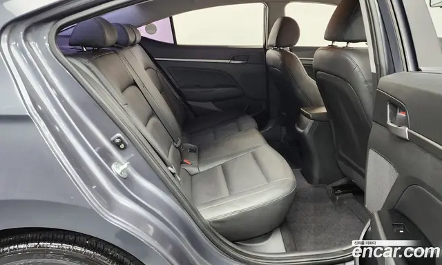 Hyundai Avante 2017 1.6 автомат (гидро), миниатюра 11 Hyundai Avante 2017 1.6 автомат (гидро), миниатюра 11