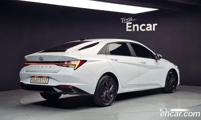 Hyundai Avante 2021 1.6 автомат (гидро), миниатюра 2