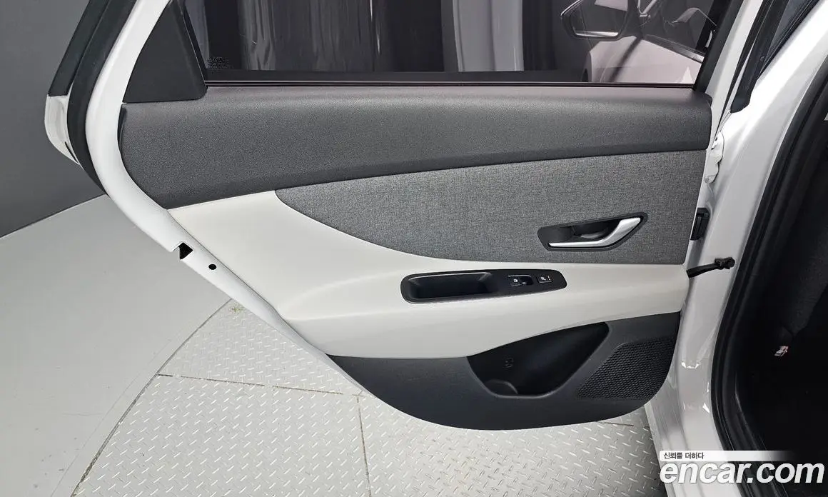 Hyundai Avante 2021 1.6 автомат (гидро), фото 15