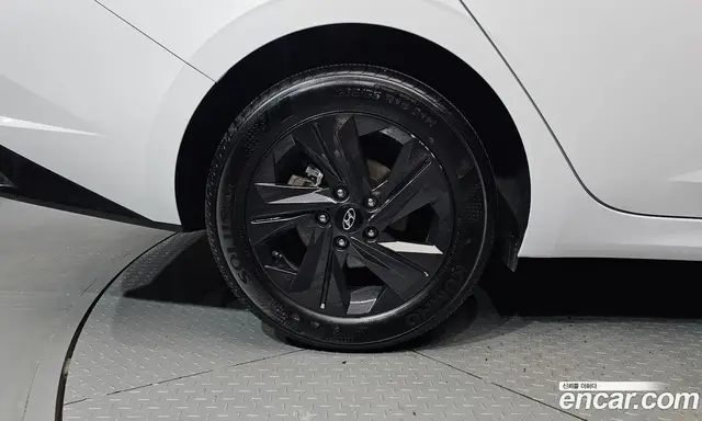 Hyundai Avante 2021 1.6 автомат (гидро), миниатюра 5