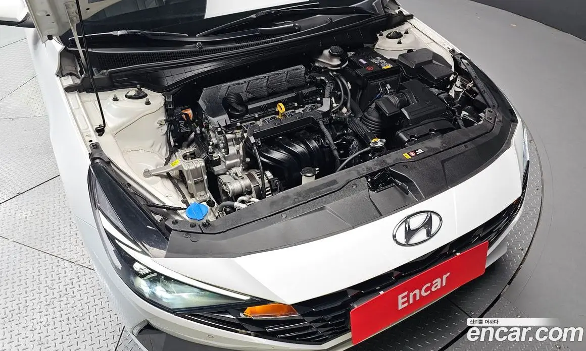 Hyundai Avante 2021 1.6 автомат (гидро), фото 6