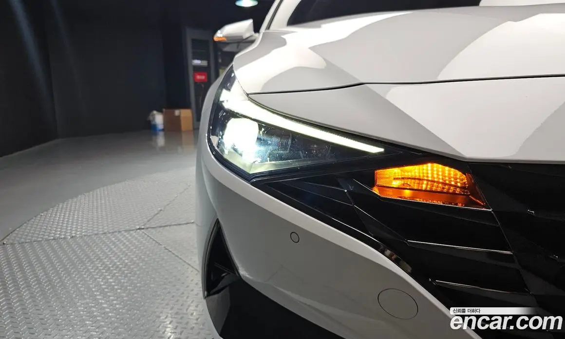 Hyundai Avante 2021 1.6 автомат (гидро), фото 8