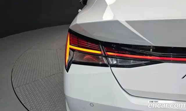 Hyundai Avante 2021 1.6 автомат (гидро), миниатюра 9