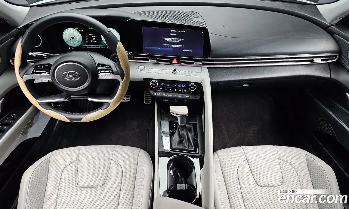 Hyundai Avante 2021 1.6 автомат (гидро), фото 10