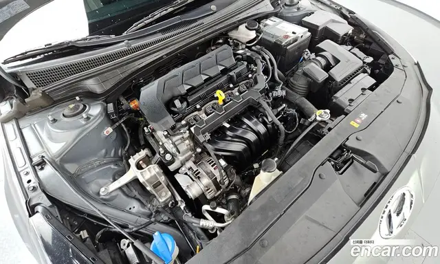 Hyundai Avante 2021 1.6 автомат (гидро), миниатюра 6