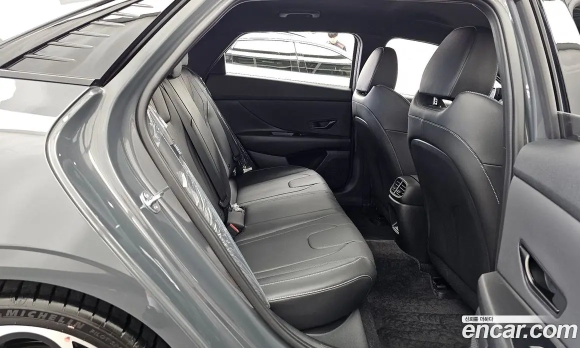 Hyundai Avante 2024 2.0 автомат (гидро), фото 12