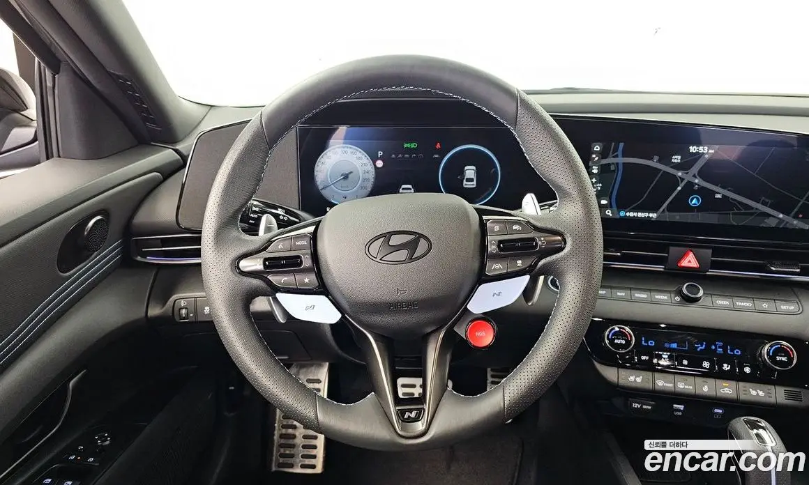 Hyundai Avante 2024 2.0 автомат (гидро), фото 13