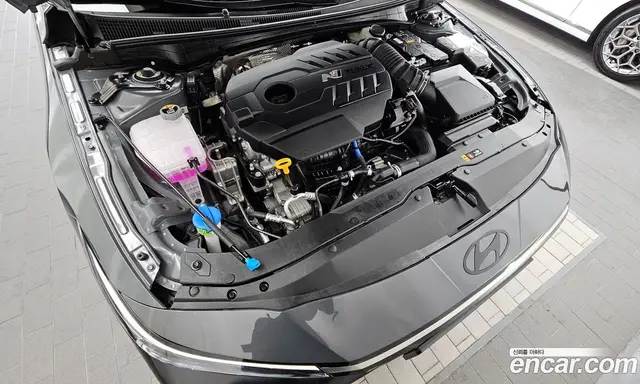 Hyundai Avante 2024 2.0 автомат (гидро), миниатюра 6
