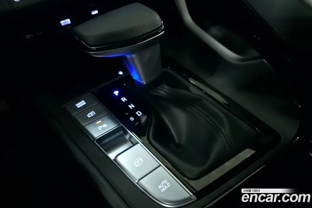 Hyundai Avante 2025 1.6 автомат (гидро), фото 9