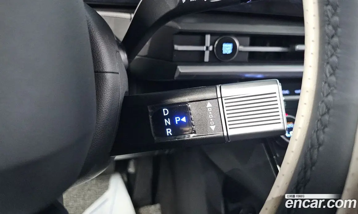 Hyundai Santa Fe 2024 1.6 автомат (гидро), фото 12