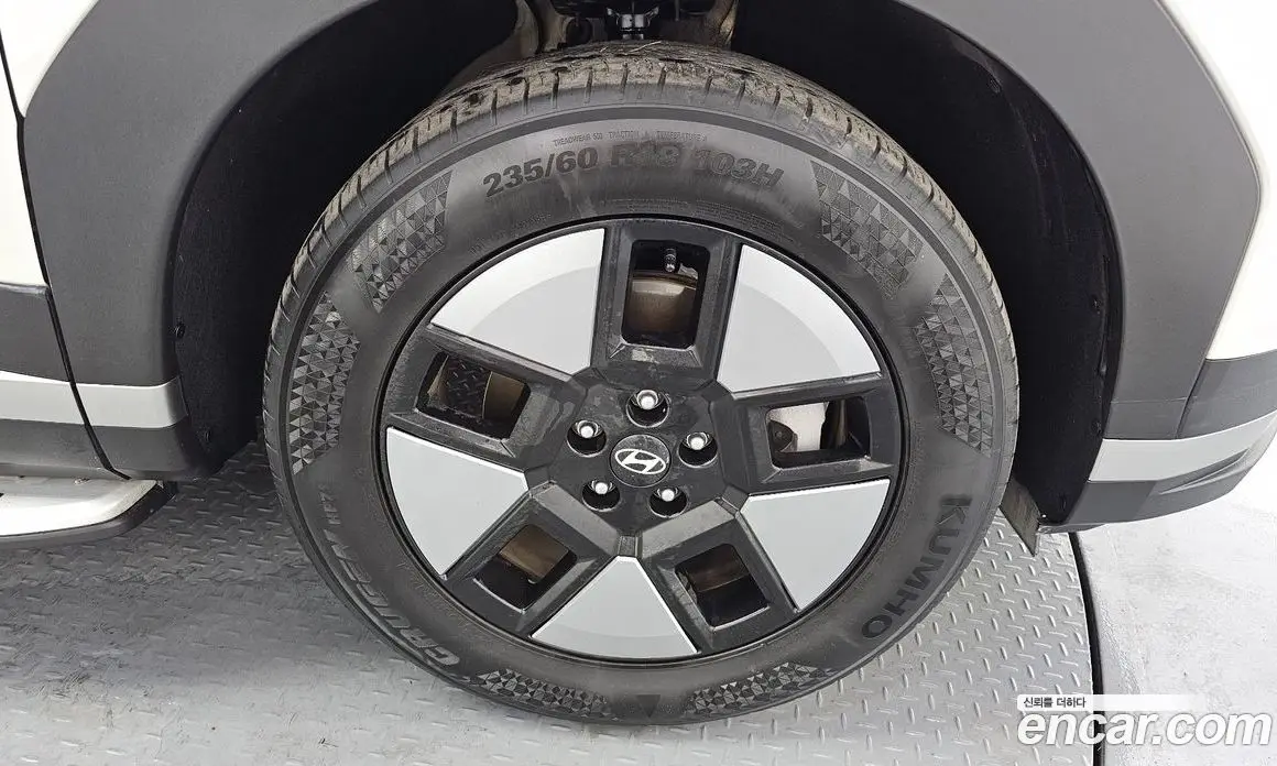 Hyundai Santa Fe 2024 1.6 автомат (гидро), фото 7