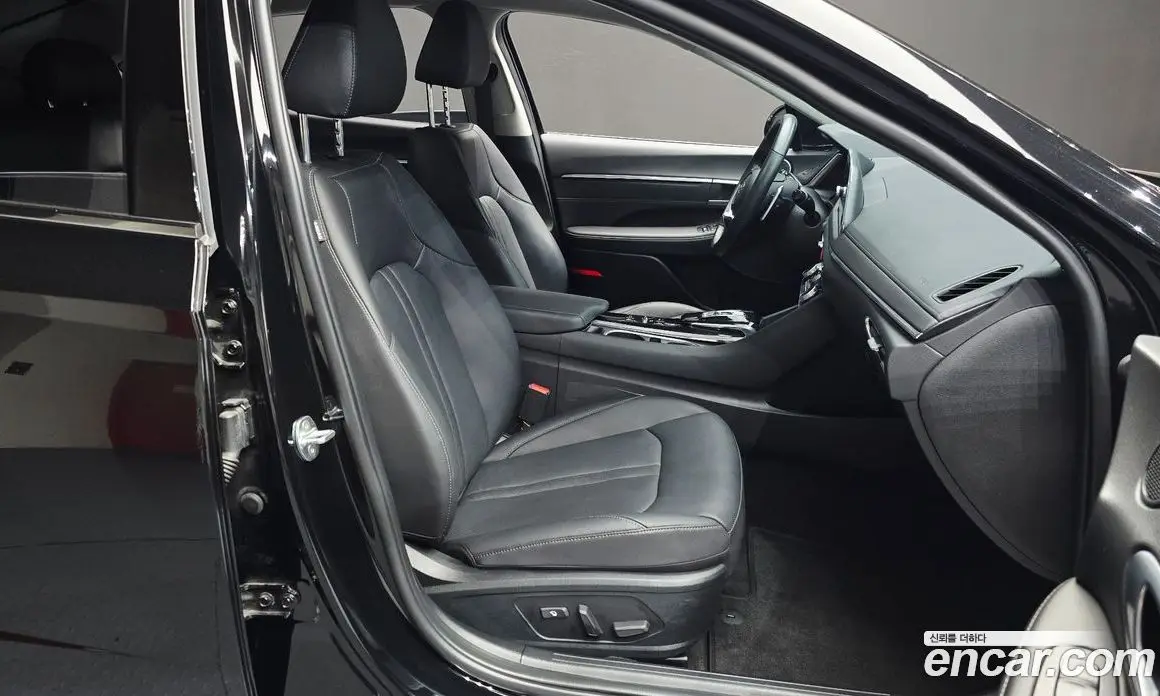 Hyundai Sonata 2022 2.0 автомат (гидро), фото 18 Hyundai Sonata 2022 2.0 автомат (гидро), фото 18