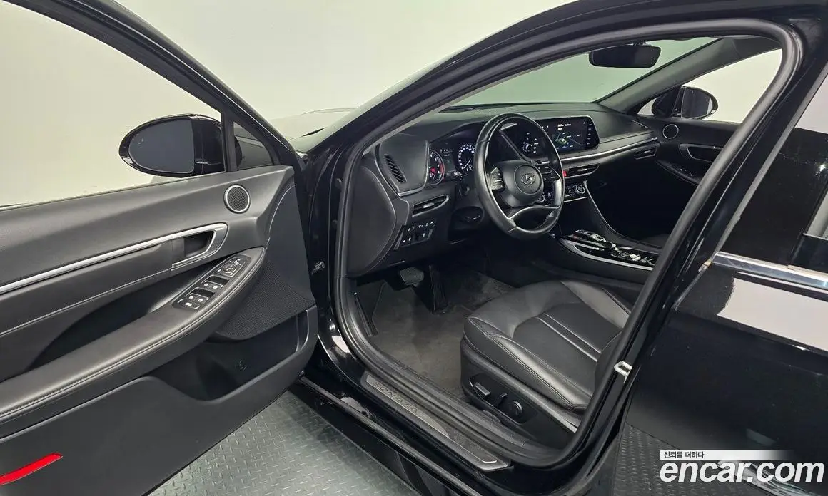 Hyundai Sonata 2022 2.0 автомат (гидро), фото 11