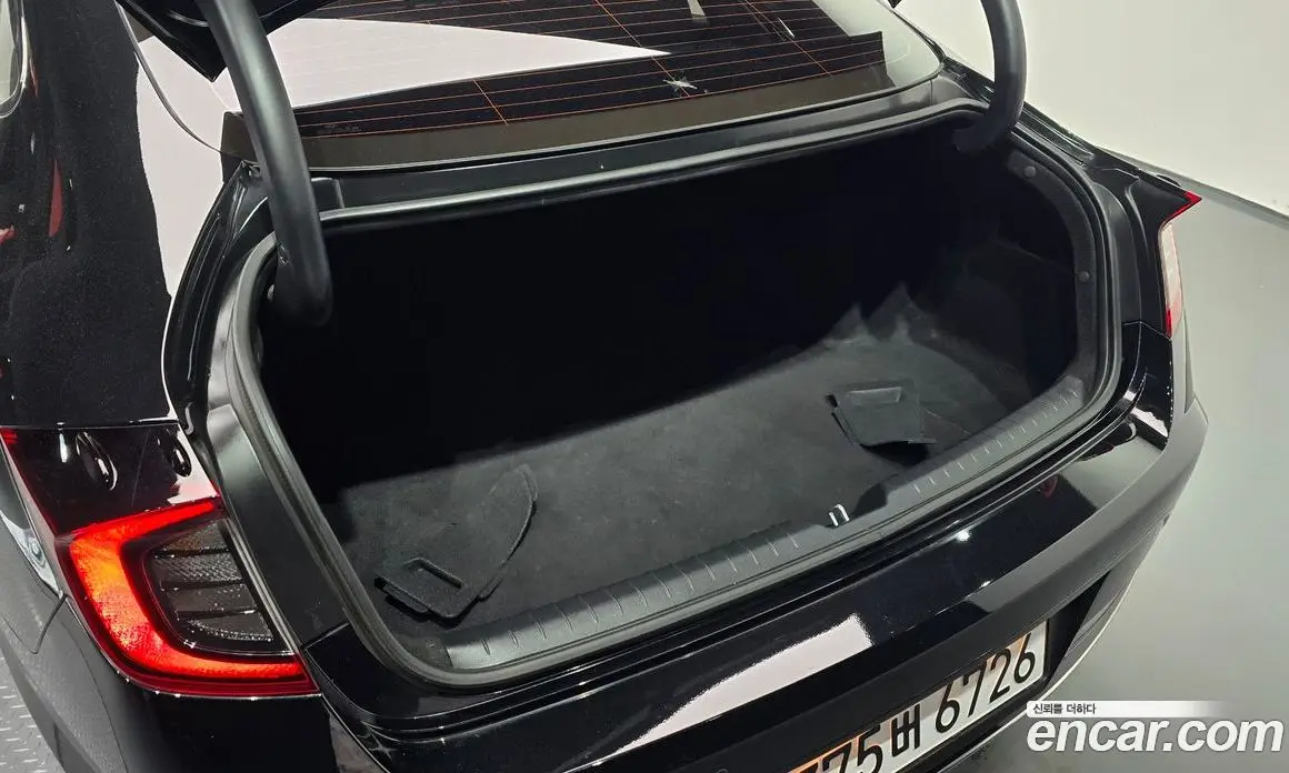 Hyundai Sonata 2022 2.0 автомат (гидро), фото 18
