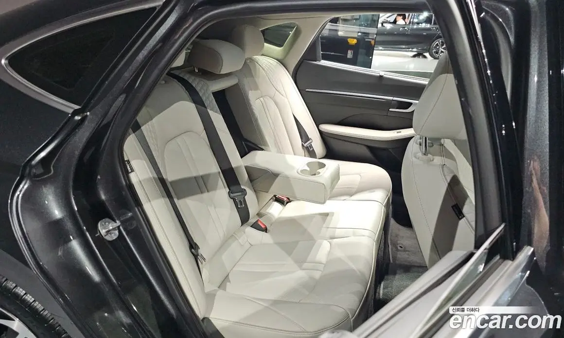 Hyundai Sonata 2024 1.6 автомат (гидро), фото 17