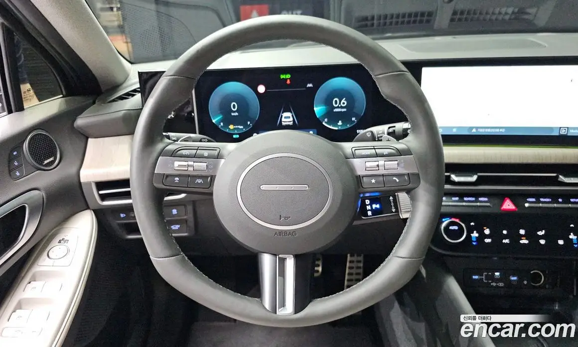 Hyundai Sonata 2024 1.6 автомат (гидро), фото 19