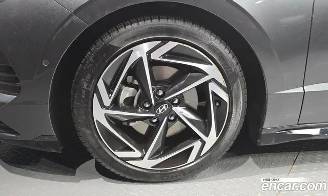Hyundai Sonata 2024 1.6 автомат (гидро), миниатюра 5