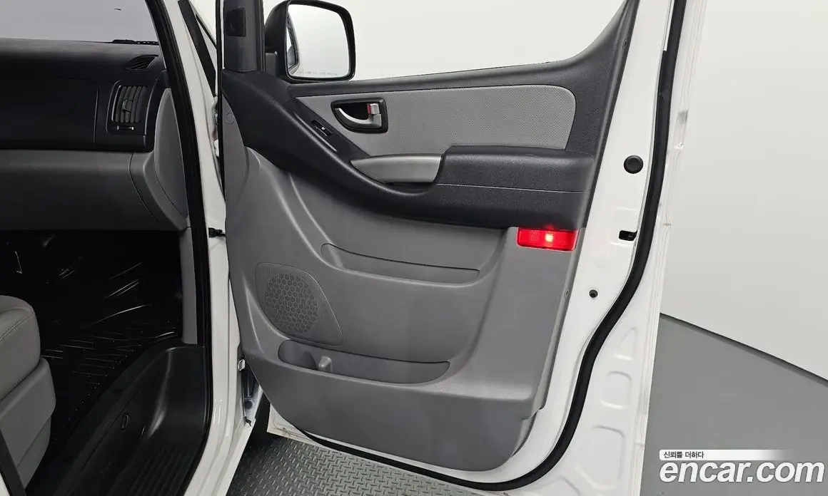 Hyundai Starex 2020 2.5 автомат (гидро), фото 15