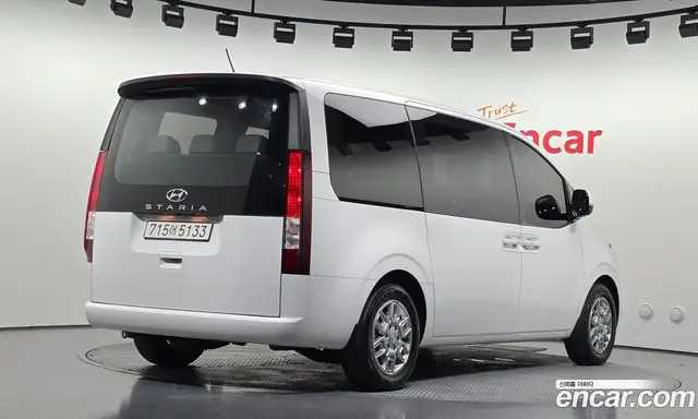 Hyundai Staria 2023 2.2 автомат (гидро), миниатюра 2