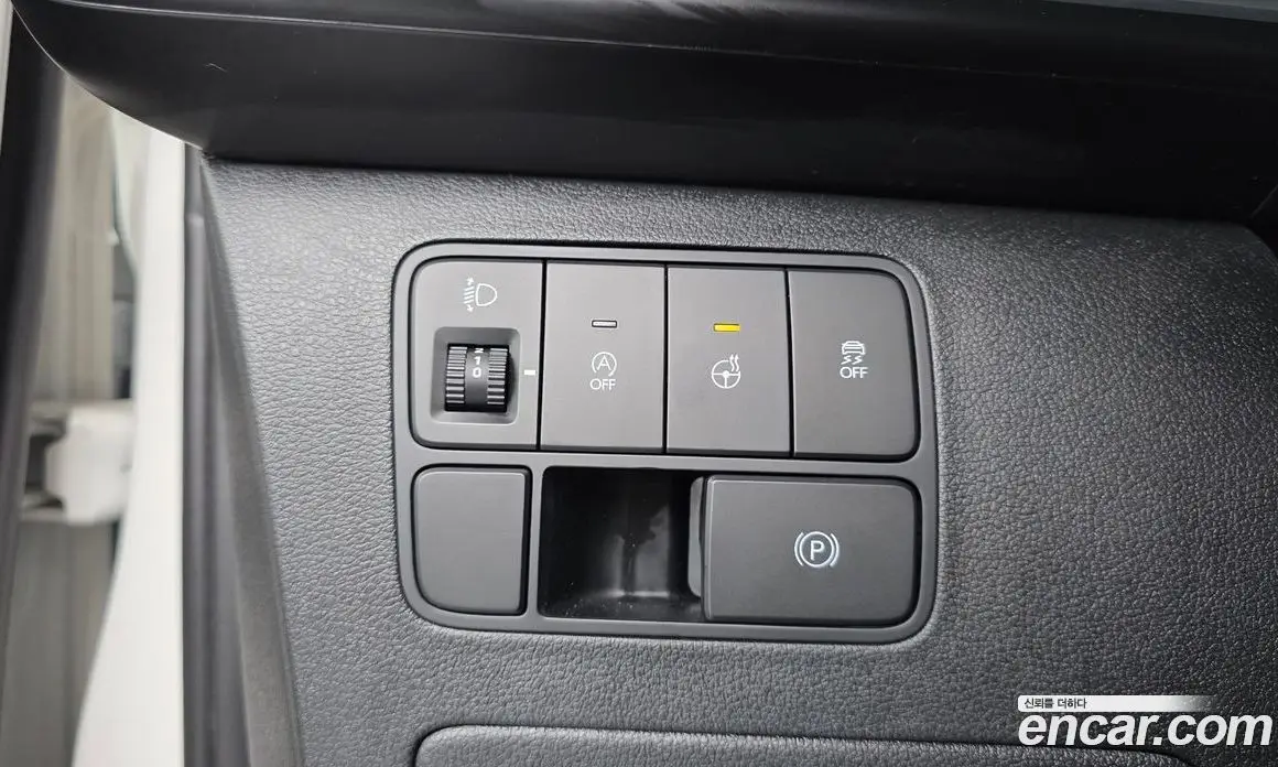 Hyundai Staria 2023 2.2 автомат (гидро), фото 18