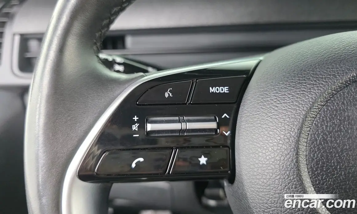 Hyundai Staria 2023 2.2 автомат (гидро), фото 20