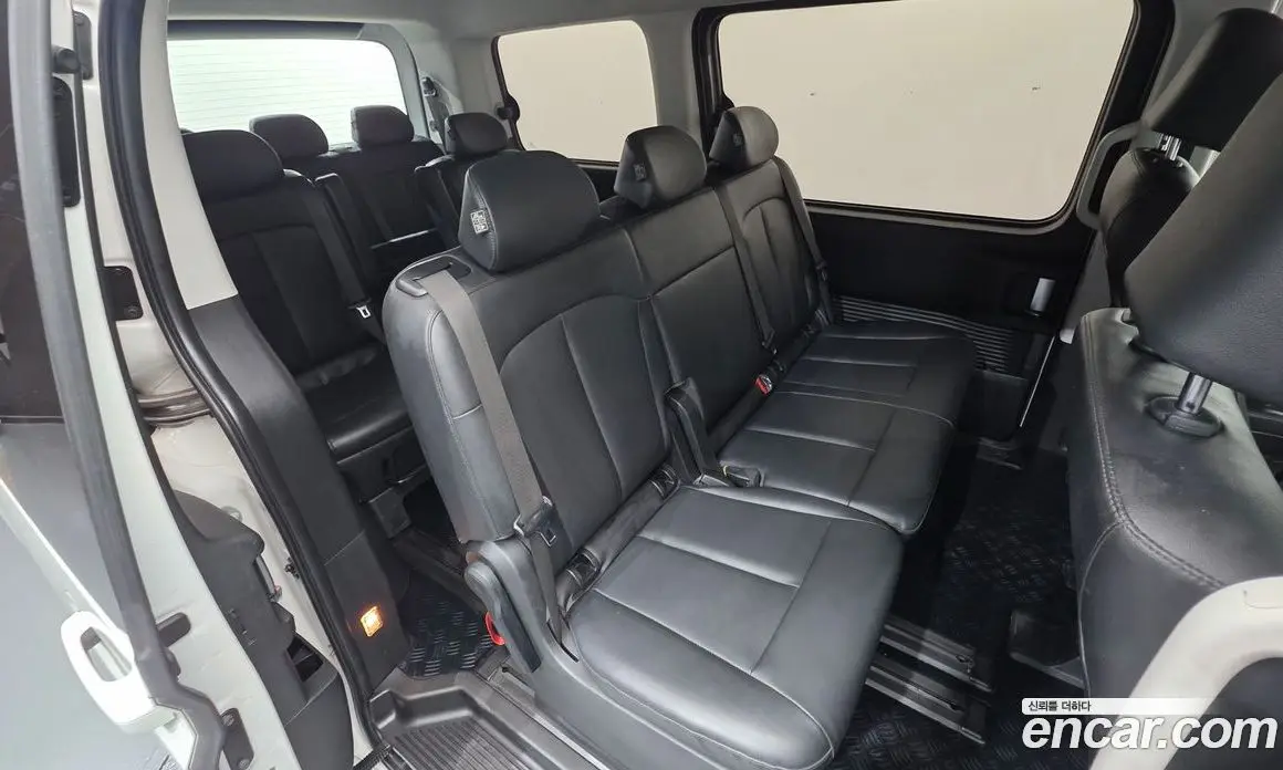 Hyundai Staria 2023 2.2 автомат (гидро), фото 30