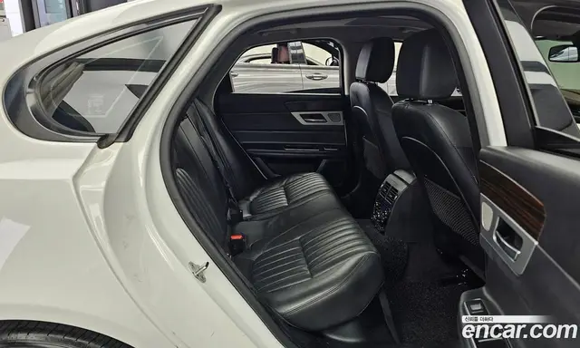 Jaguar XF 2017 3.0 автомат (гидро), миниатюра 12