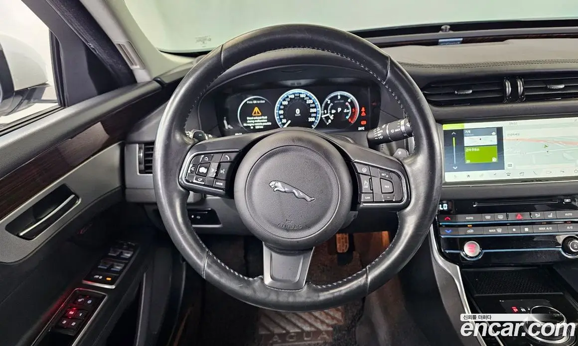 Jaguar XF 2017 3.0 автомат (гидро), фото 13 Jaguar XF 2017 3.0 автомат (гидро), фото 13