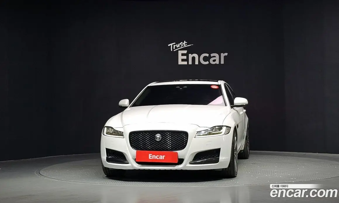 Jaguar XF 2017 3.0 автомат (гидро), фото 3 Jaguar XF 2017 3.0 автомат (гидро), фото 3