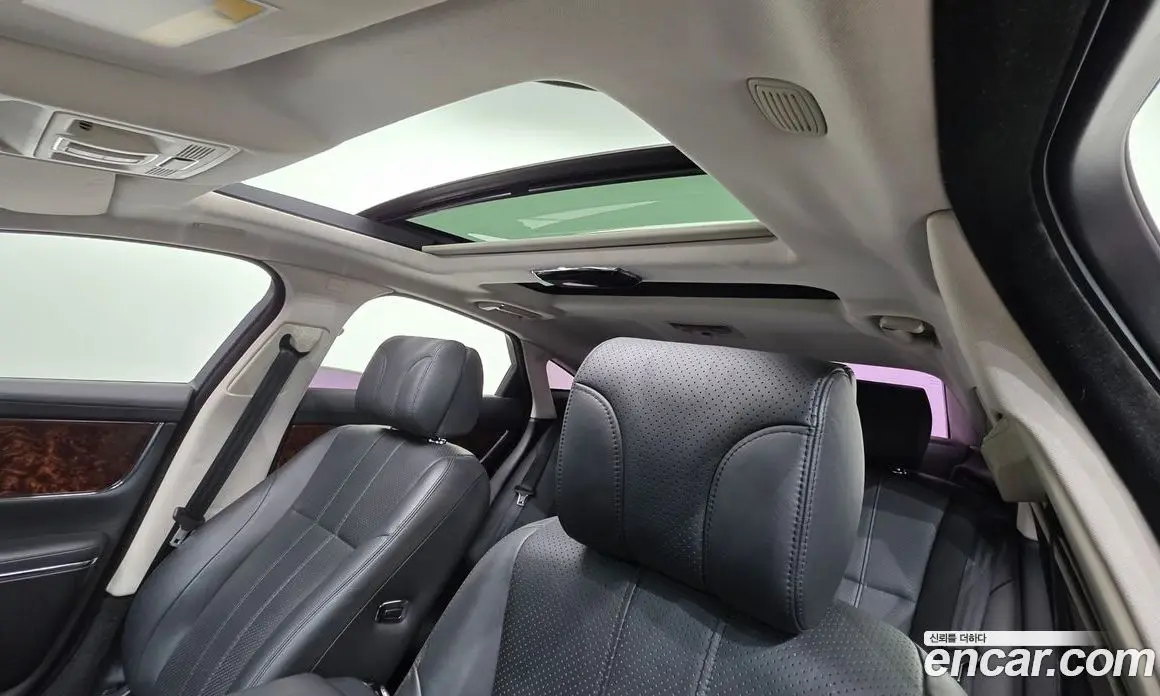 Jaguar XJ 2013 3.0 автомат (гидро), фото 11 Jaguar XJ 2013 3.0 автомат (гидро), фото 11