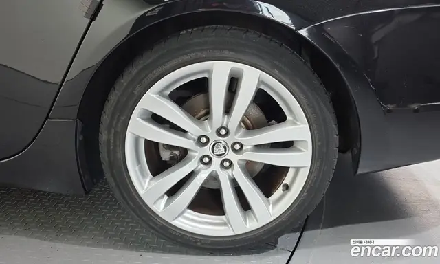 Jaguar XJ 2013 3.0 автомат (гидро), миниатюра 5 Jaguar XJ 2013 3.0 автомат (гидро), миниатюра 5