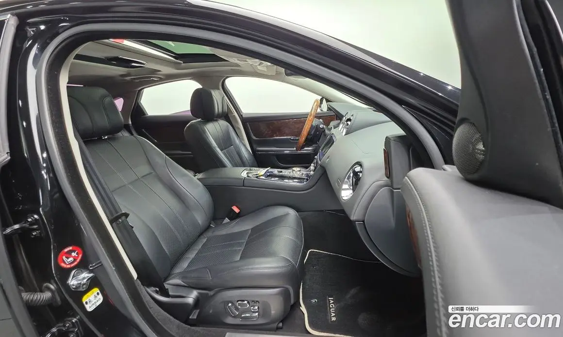 Jaguar XJ 2013 3.0 автомат (гидро), фото 10 Jaguar XJ 2013 3.0 автомат (гидро), фото 10